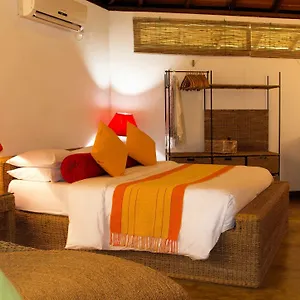 Athulya Hotel